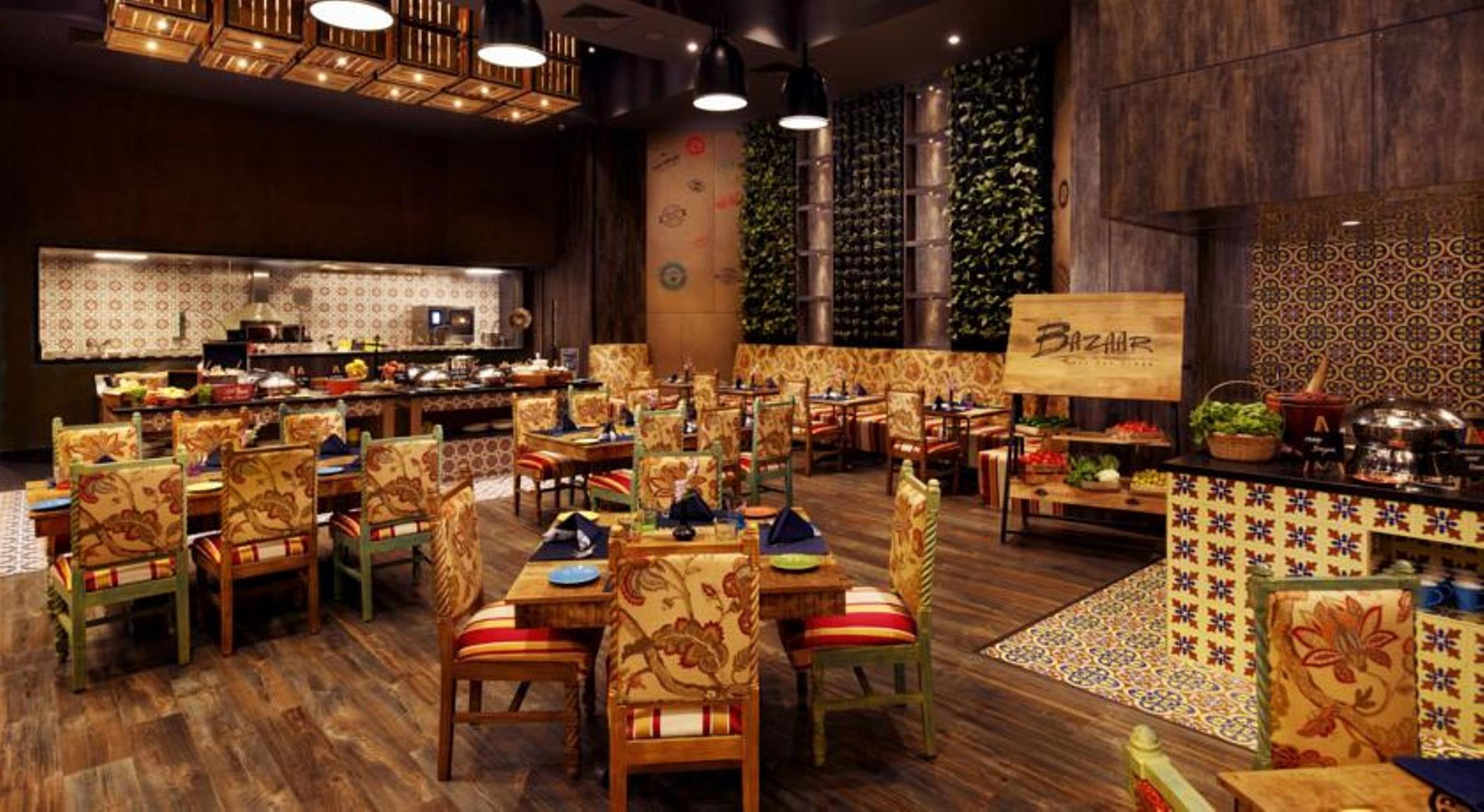 Grand Chennai By Grt Hotels Екстериор снимка The interior of the restaurant