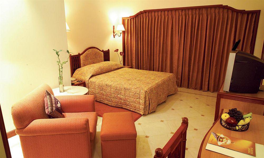 Grand Chennai By Grt Hotels Стая снимка A room at the hotel